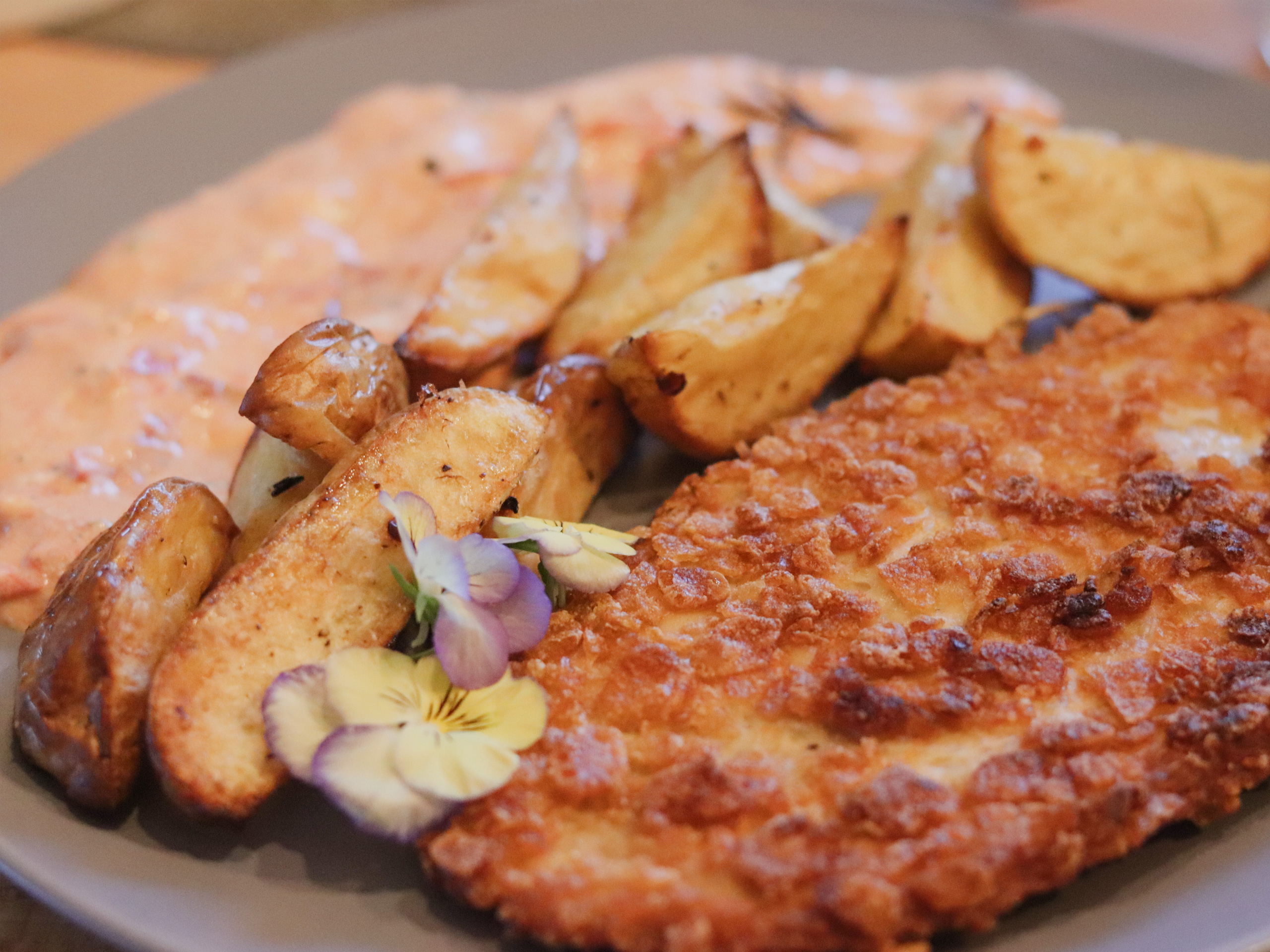 SchniPoSo - Schnitzel, Pommes und Salat