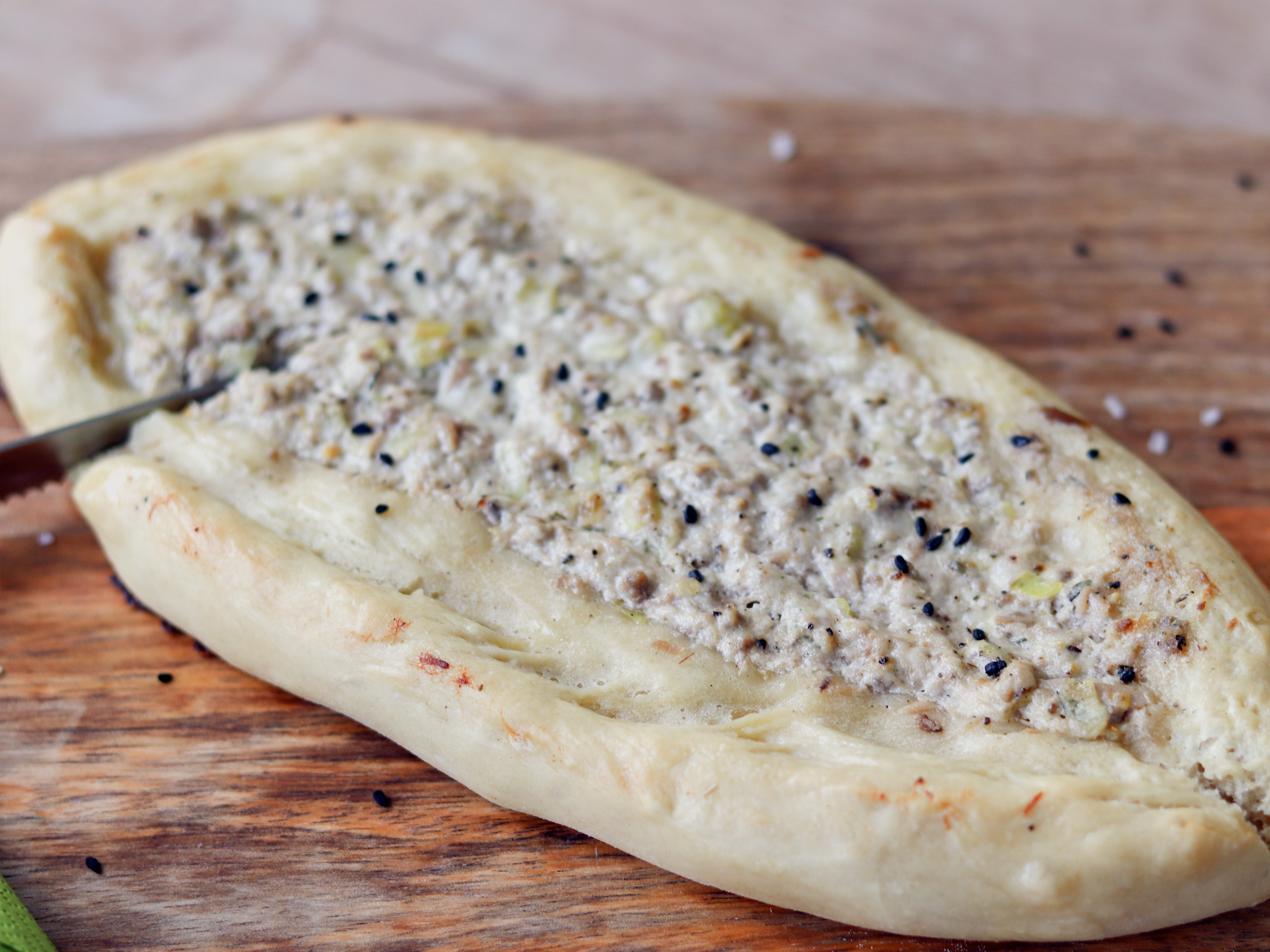 Pide mit Thunfisch